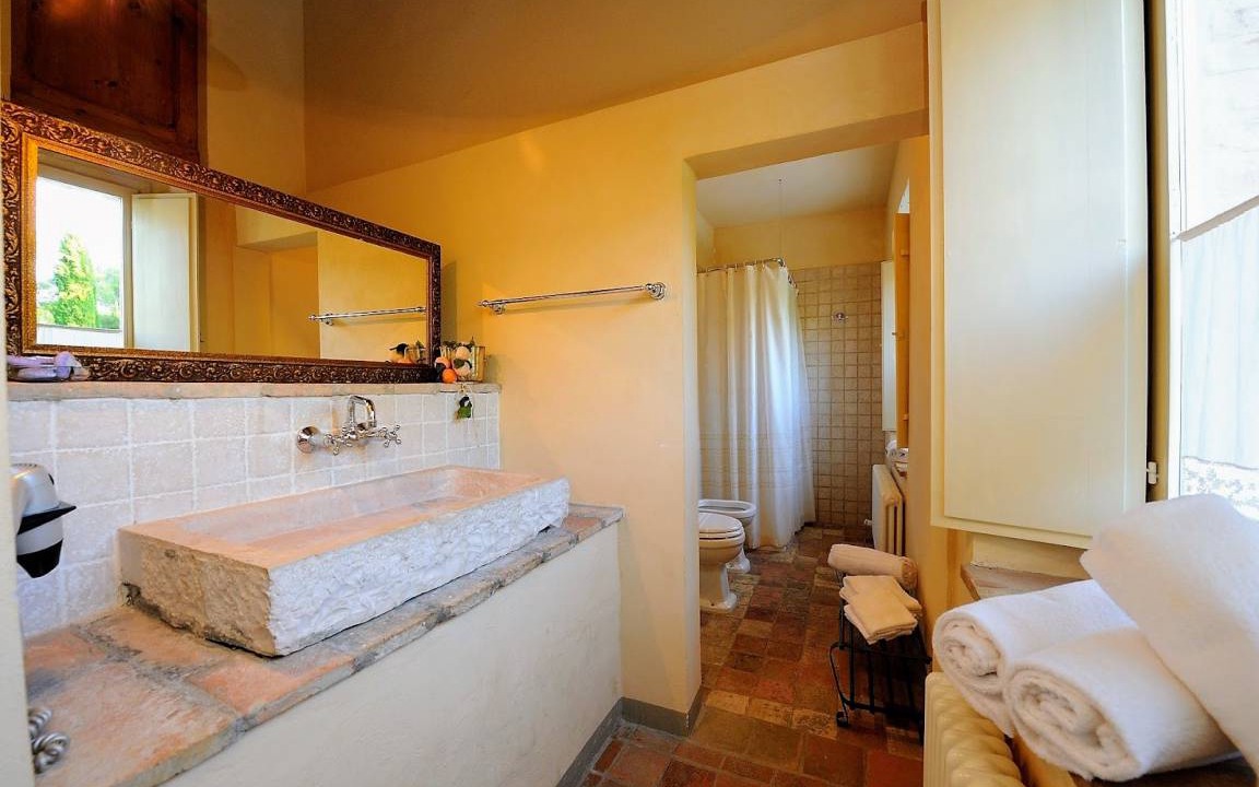 Photo of Bathroom in Rupoli