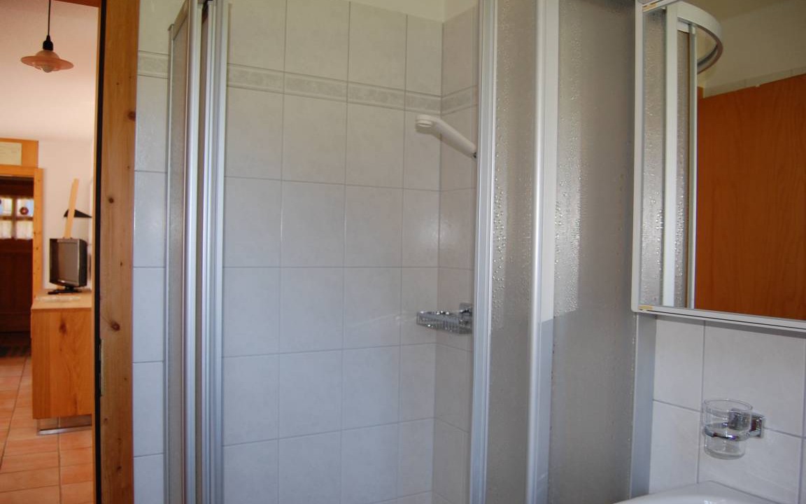 Photo of Bathroom in Tujetsch