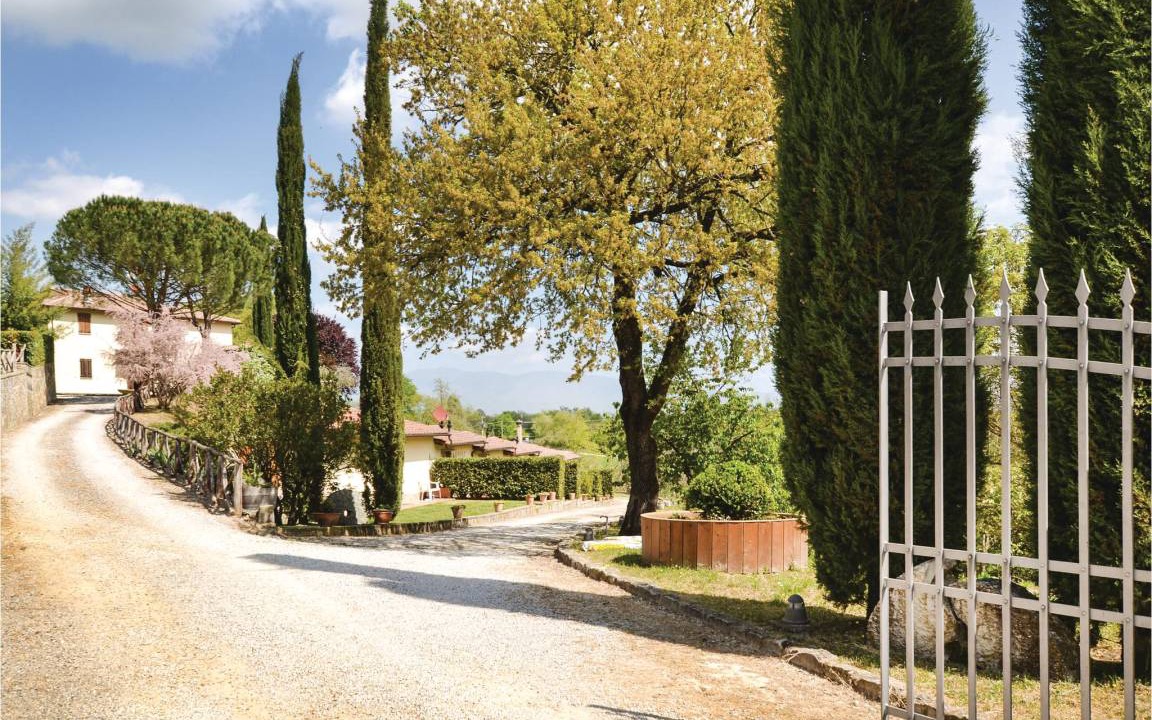 Photo of Others in Bucine
