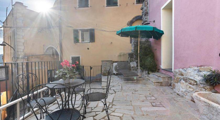 Photo of Patio Balcony in Lavaggiorosso