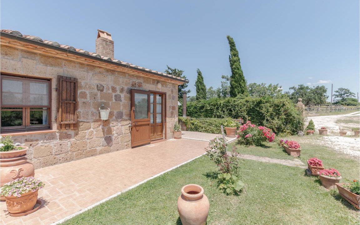 Photo of Buildings in Sorano