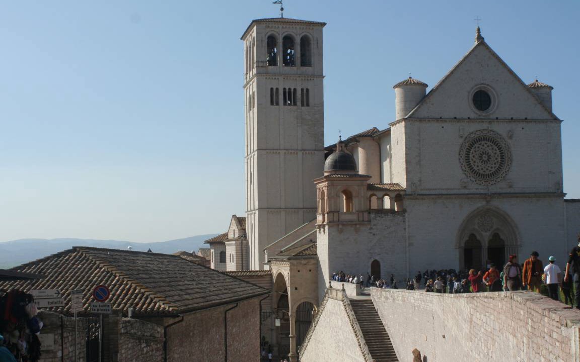 Photo of Others in Montone