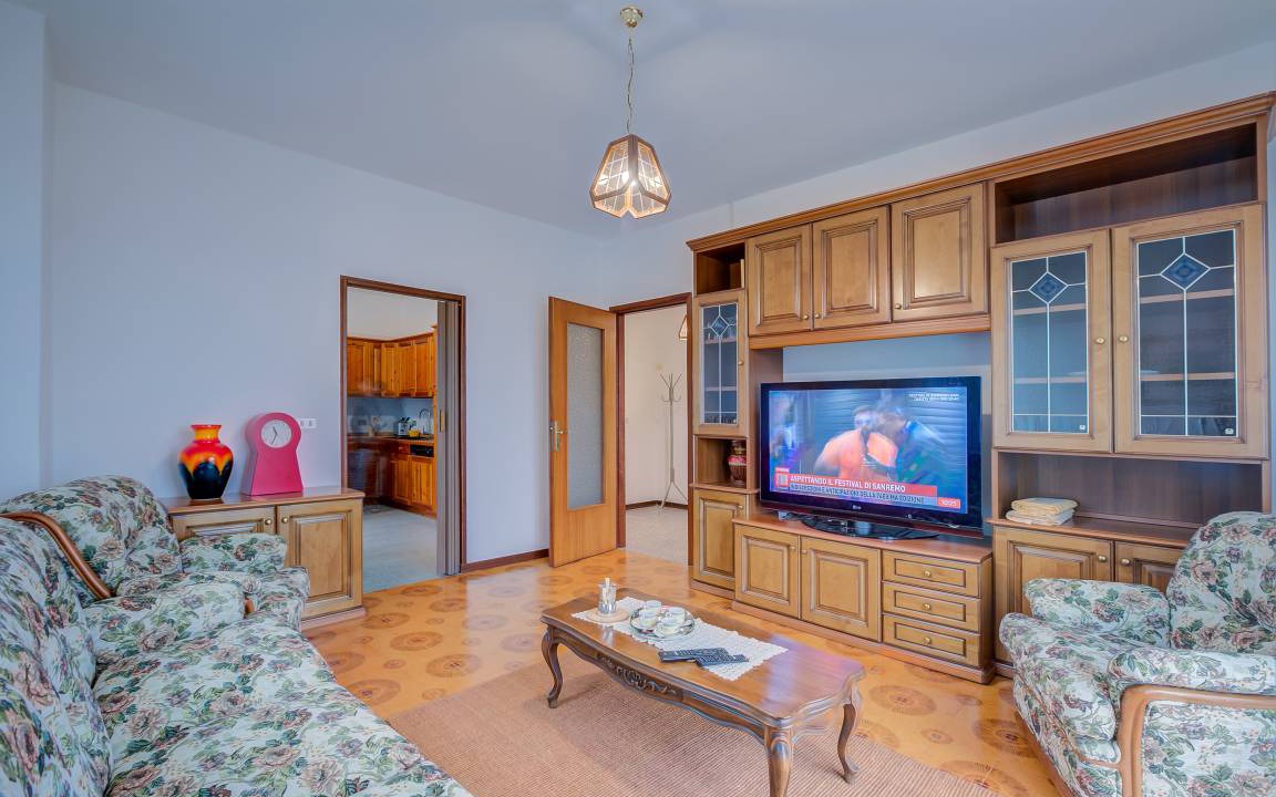 Photo of Livingroom in Armeno