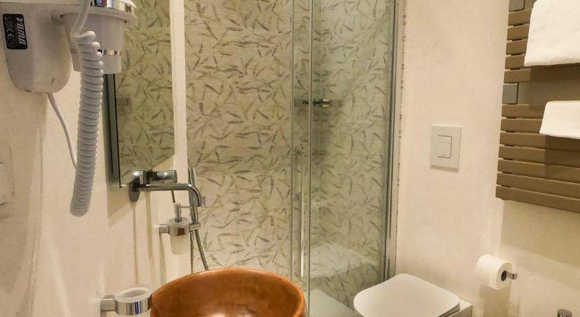 Photo of Bathroom in Arenella