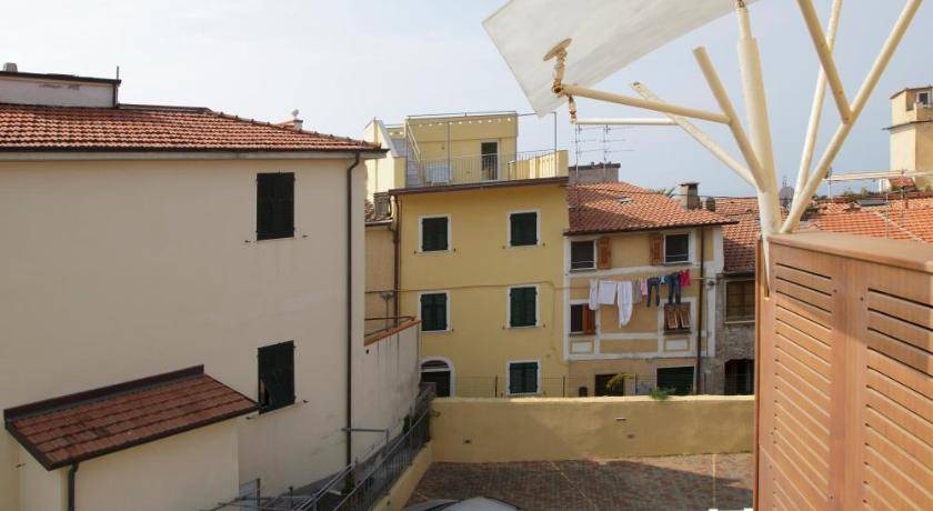 Photo of Others in Tellaro