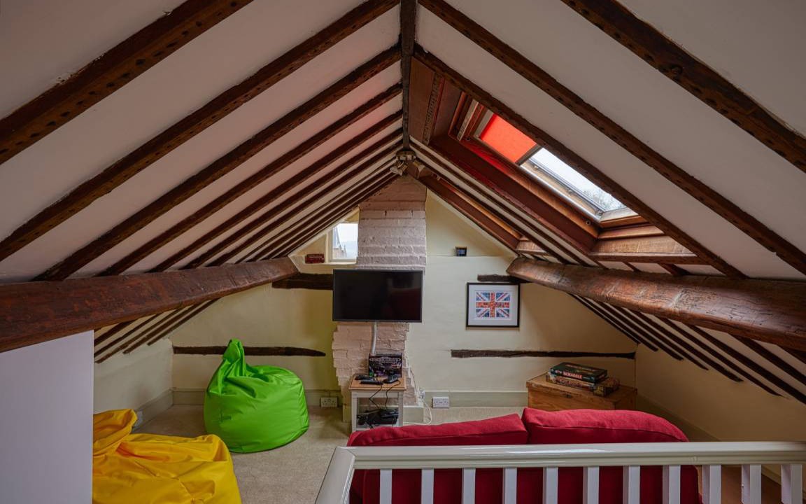 Photo of Bedroom in Avon Dassett