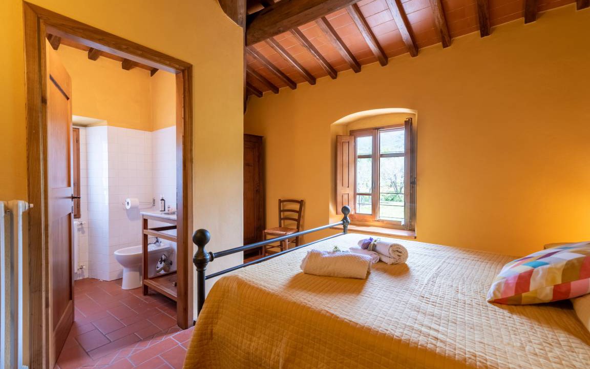 Photo of Bedroom in Castelfranco di Sopra