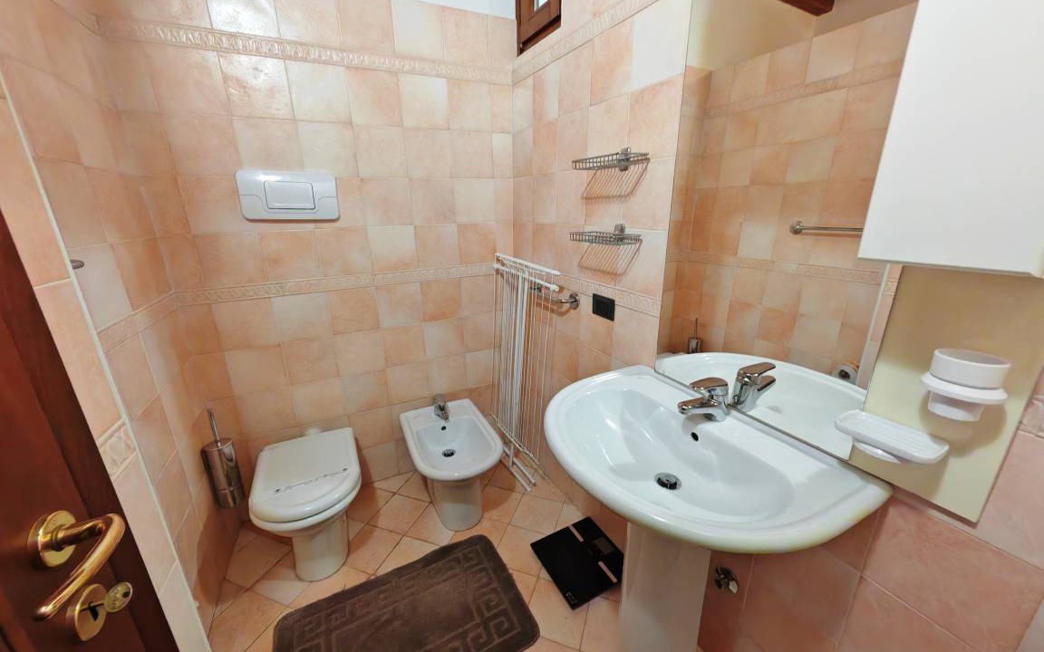 Photo of Bathroom in Peschiera del Garda City Centre