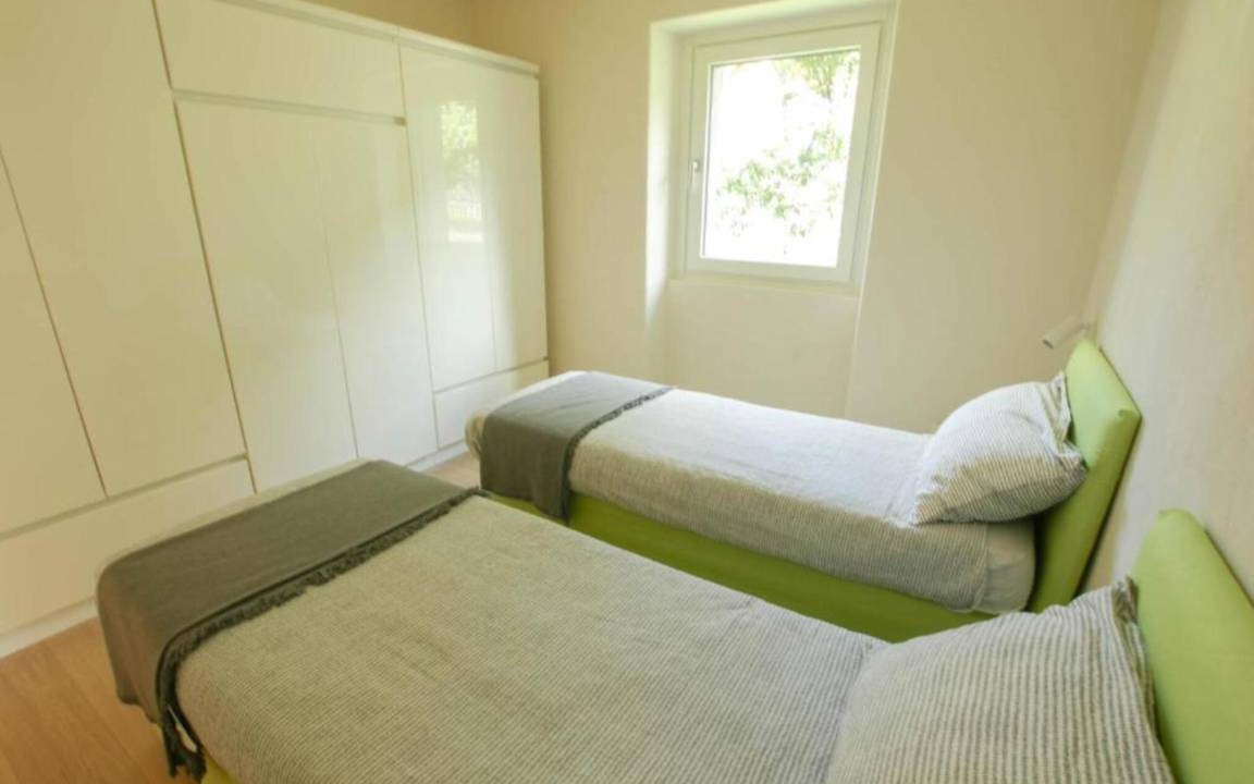 Photo of Bedroom in Senin