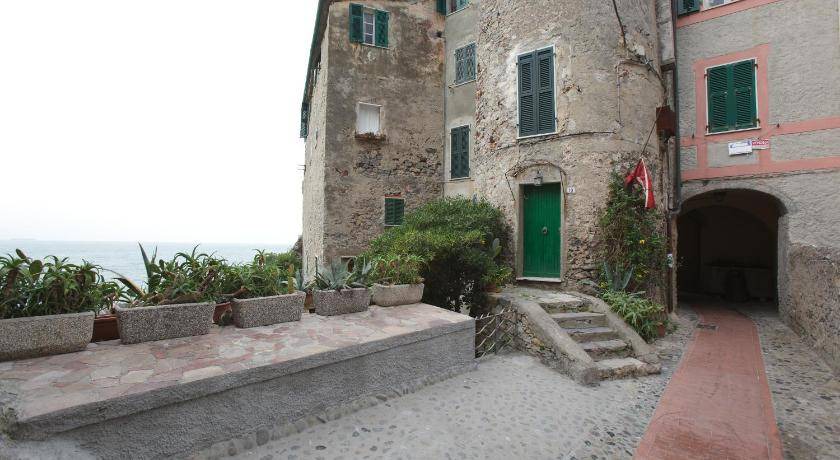 Photo of Others in Tellaro
