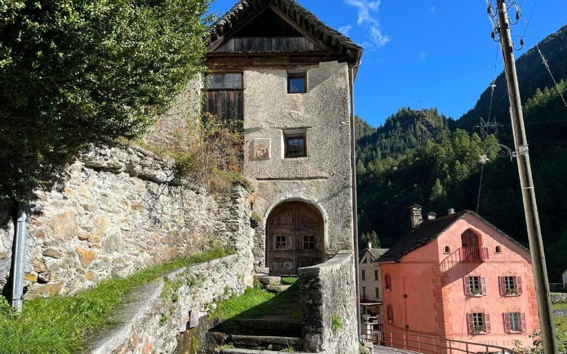 Photo of Buildings in Lavizzara