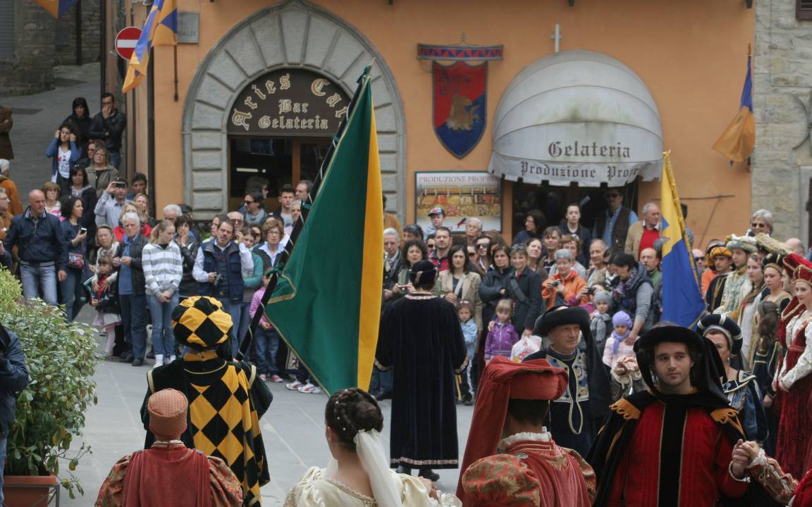 Photo of Others in Montone