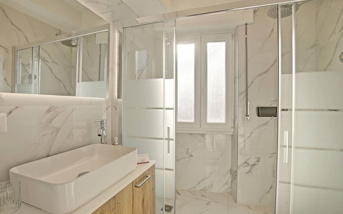 Photo of Bathroom in Levo