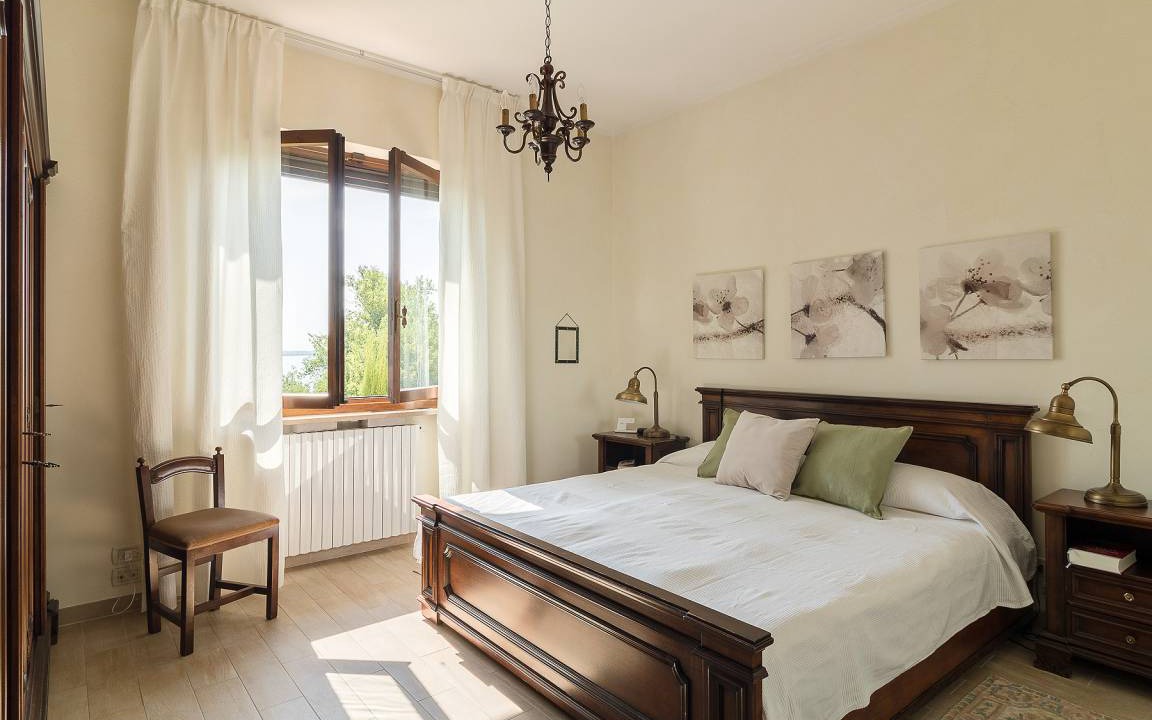 Photo of Bedroom in Manerba del Garda
