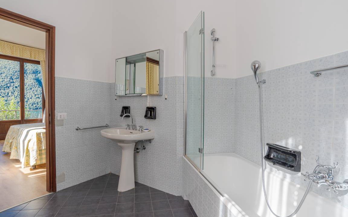 Photo of Bathroom in Cressogno