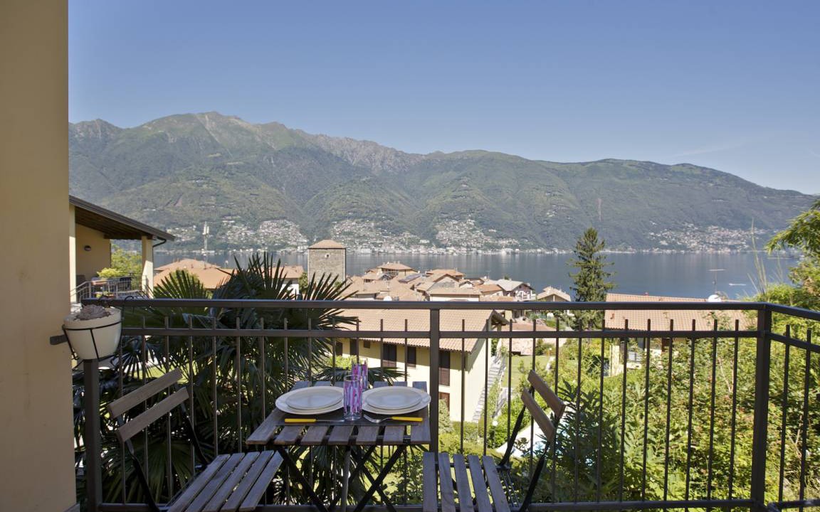 Photo of Patio Balcony in Maccagno con Pino e Veddasca