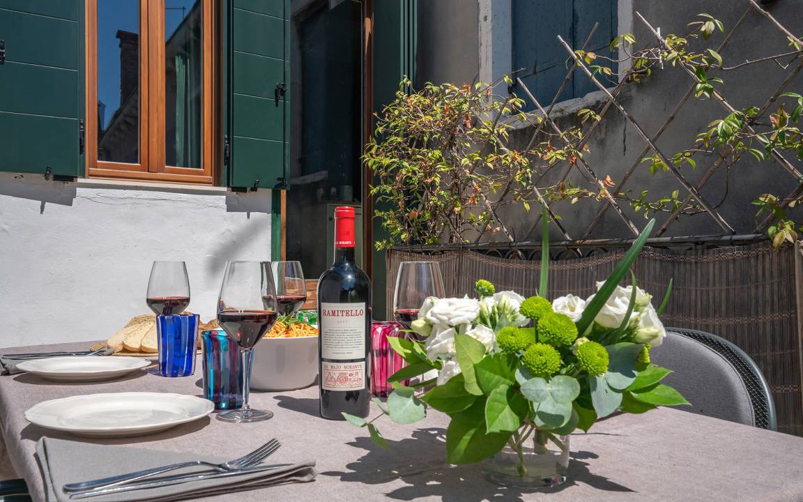 Photo of Patio Balcony in Dorsoduro