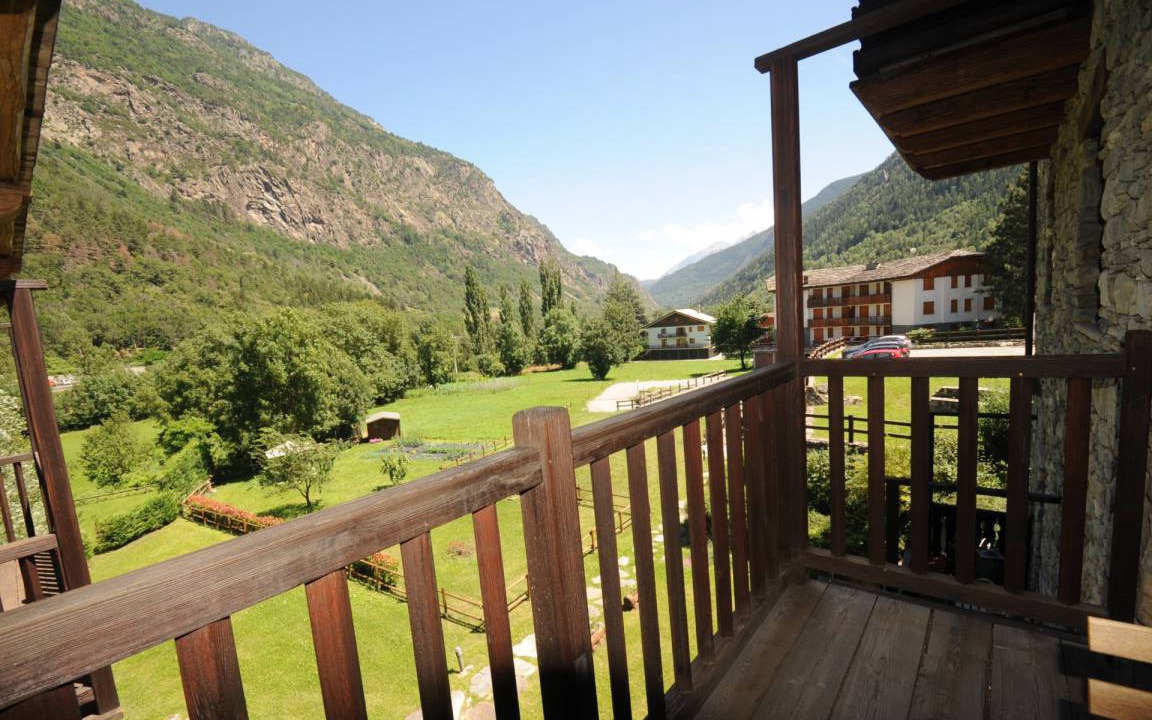 Photo of Patio Balcony in Derby-villaret