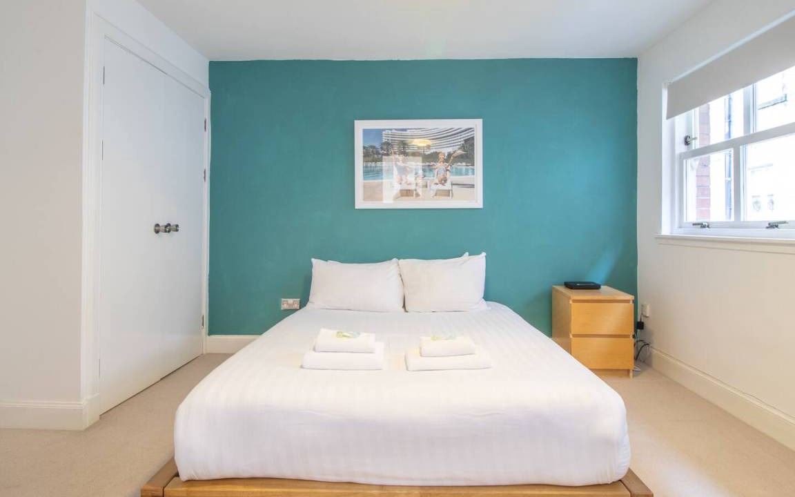 Photo of Bedroom in Kelvinbridge