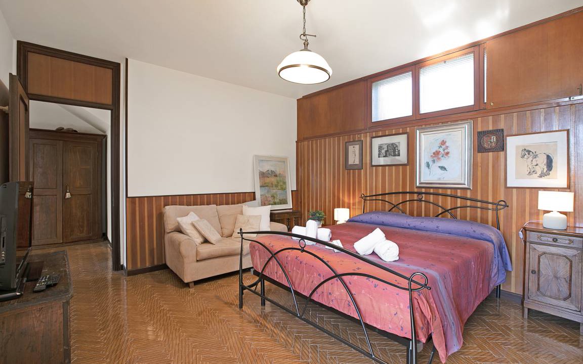 Photo of Bedroom in Massino Visconti