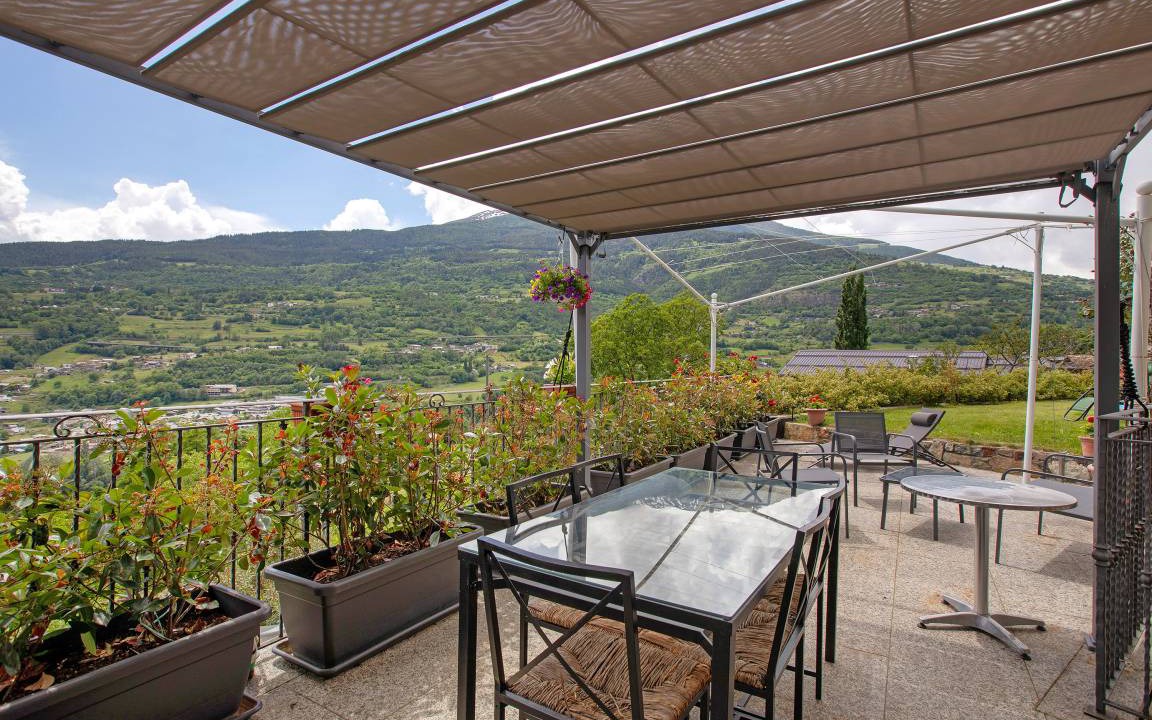 Photo of Patio Balcony in Roisan