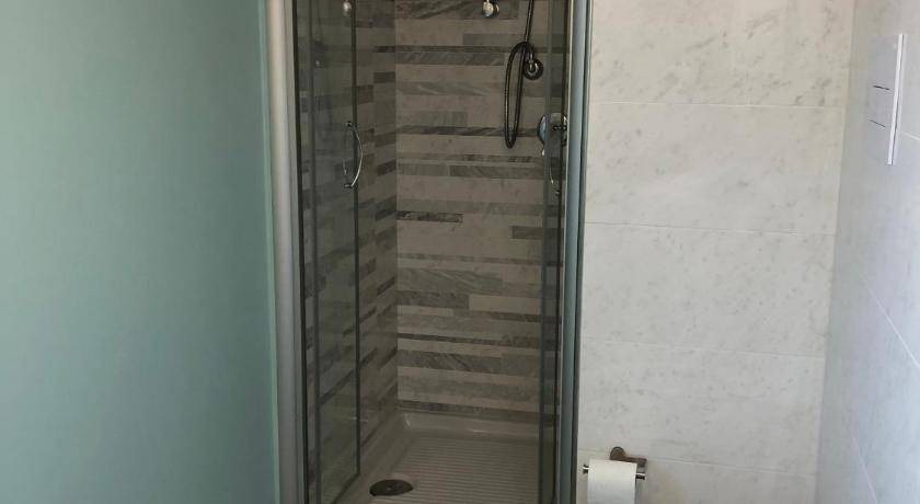 Photo of Bathroom in Alani