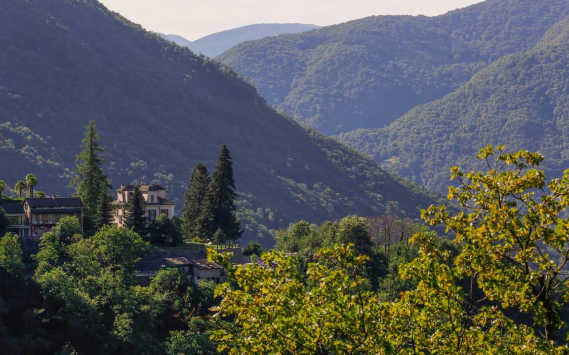 Photo of Others in Isorno