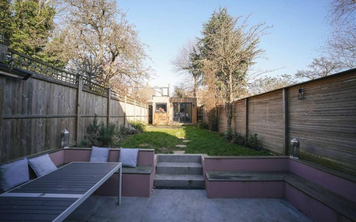 Photo of Patio Balcony in Brent