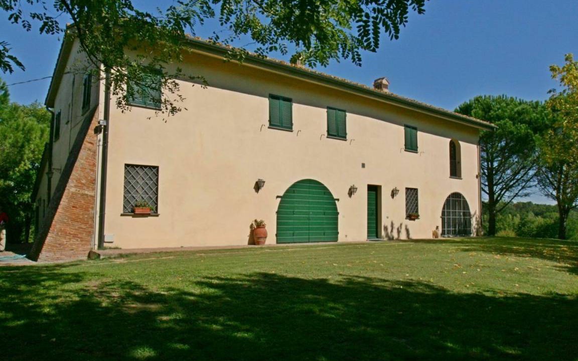 Photo of Buildings in Montecalvoli