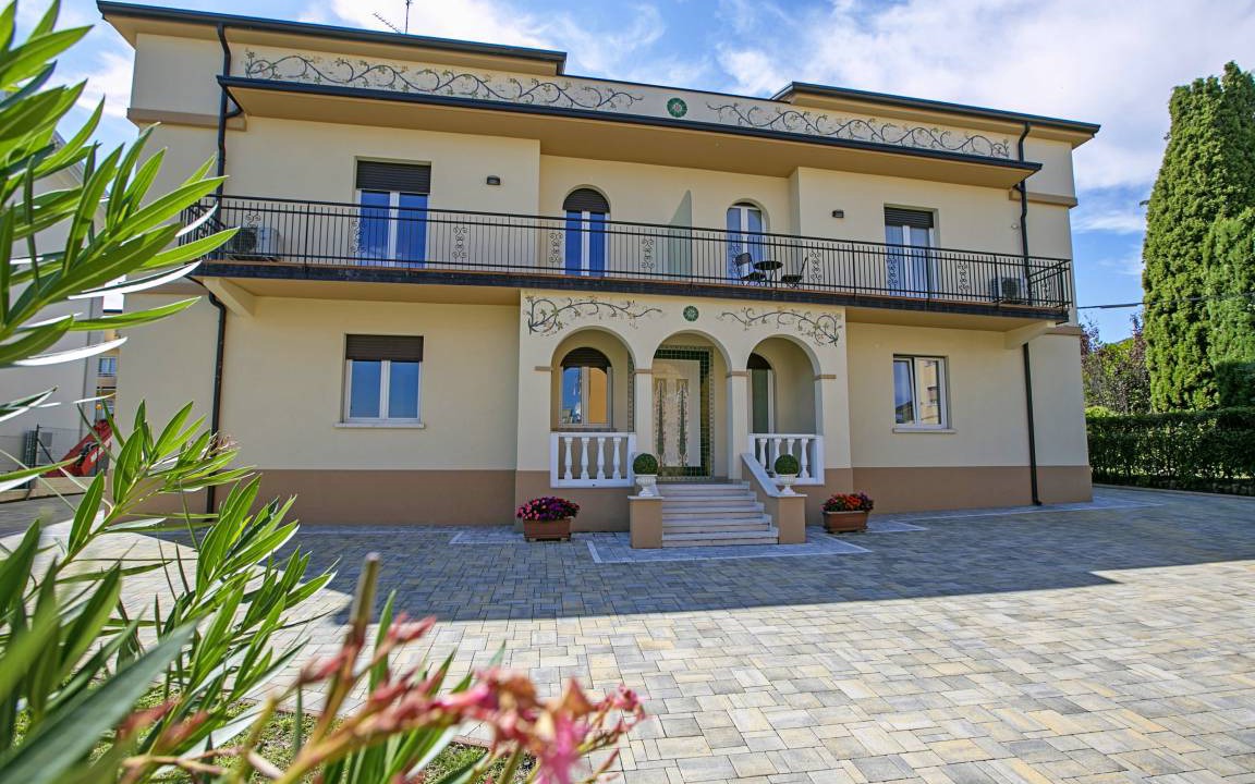 Photo of Others in Desenzano del Garda