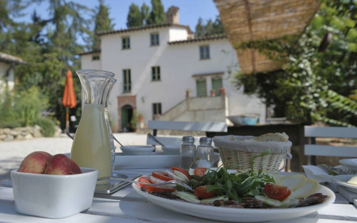 Photo of Others in Montone