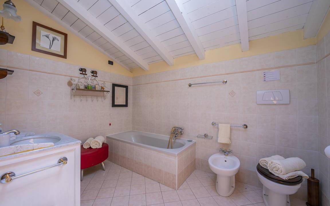 Photo of Bathroom in Cellina