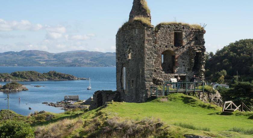 Photo of Buildings in Tarbert