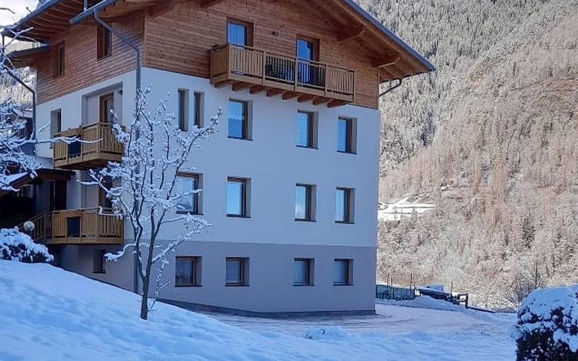 Photo of Others in Almazzago