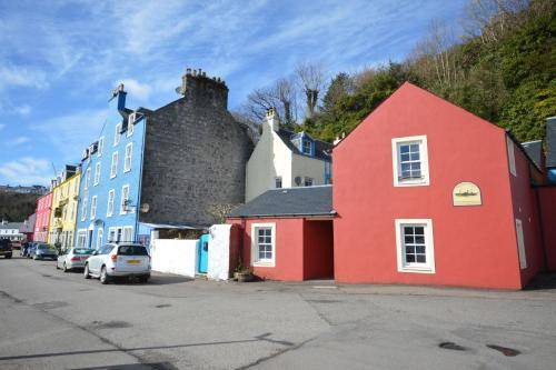 Photo of Buildings in Tobermory