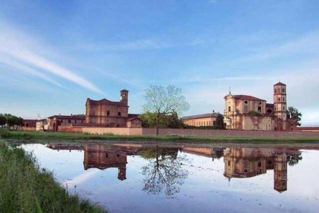 Photo of Buildings in Palazzolo Vercellese