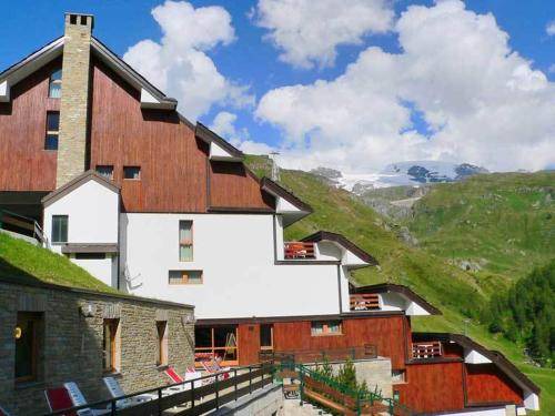 Photo of Buildings in Cervinia