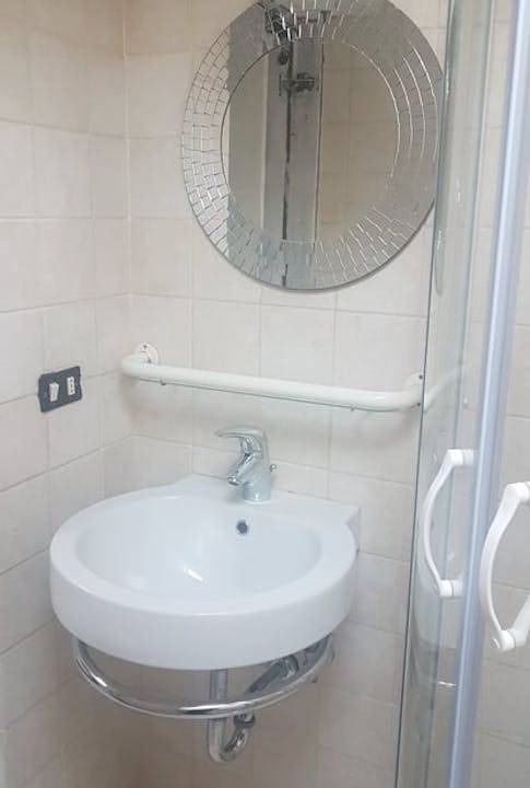 Photo of Bathroom in Oltrarno