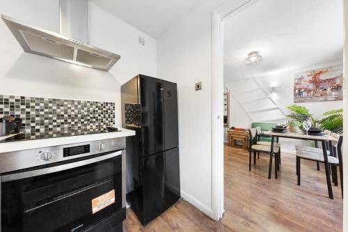 Photo of Kitchen in Island Gardens