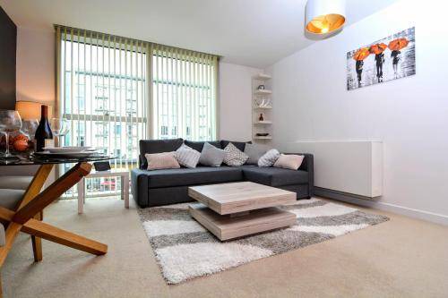 Photo of Livingroom in Central Milton Keynes