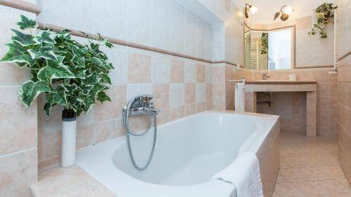 Photo of Bathroom in Rione XVIII Castro Pretorio