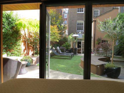 Photo of Others in Pembridge