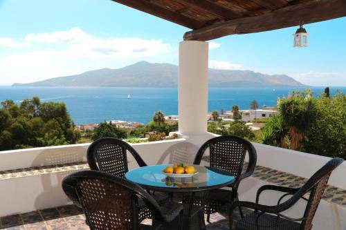 Photo of Patio Balcony in Santa Marina Salina