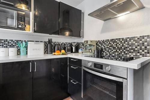 Photo of Kitchen in Island Gardens