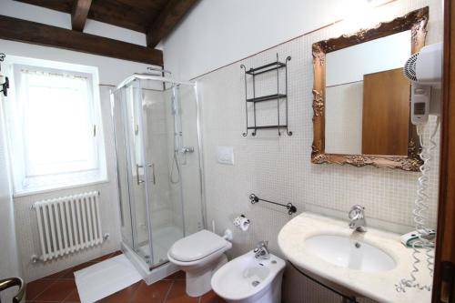 Photo of Bathroom in Urbino