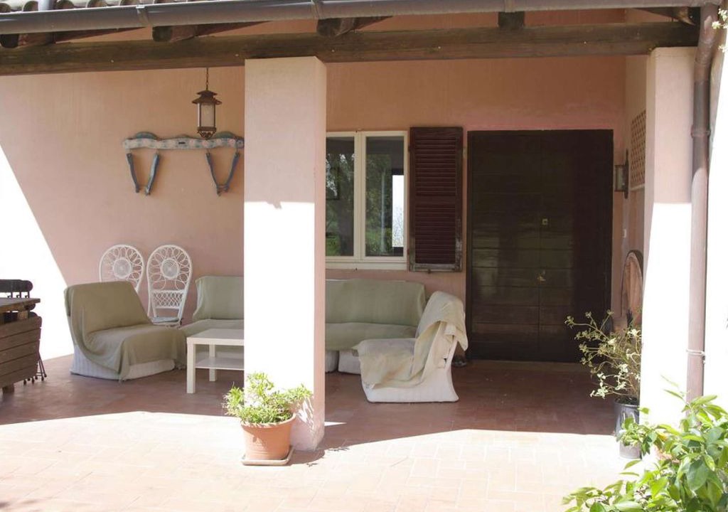 Photo of Buildings in Loro Piceno
