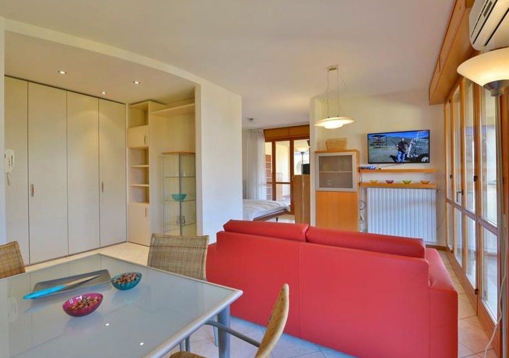 Photo of Livingroom in Savena