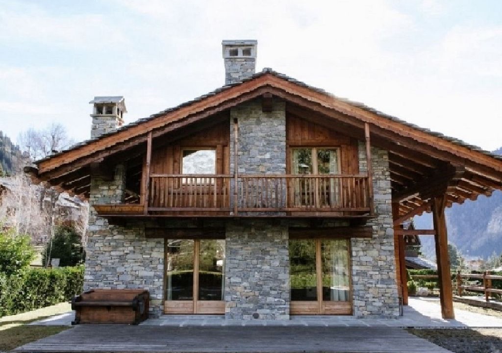 Photo of Buildings in Courmayeur