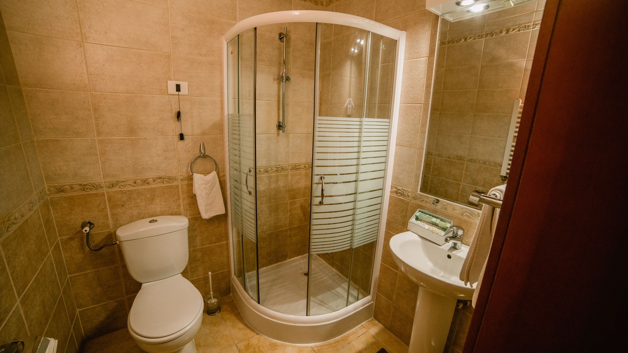 Photo of Bathroom in Ecka