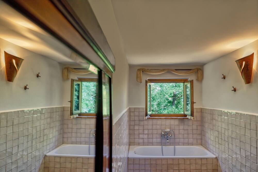 Photo of Bathroom in Magliano Sabina